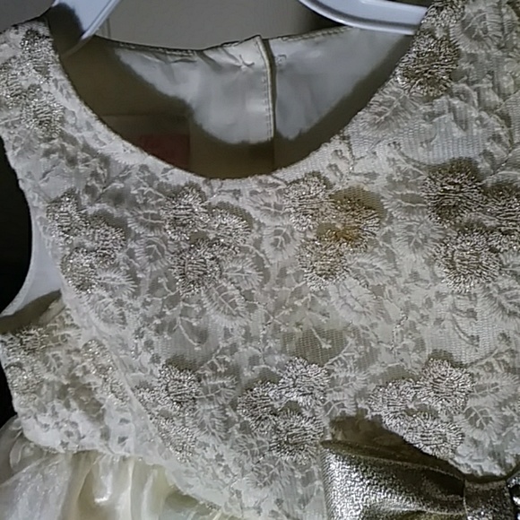 Beautiful holiday girl dress - Picture 2 of 5